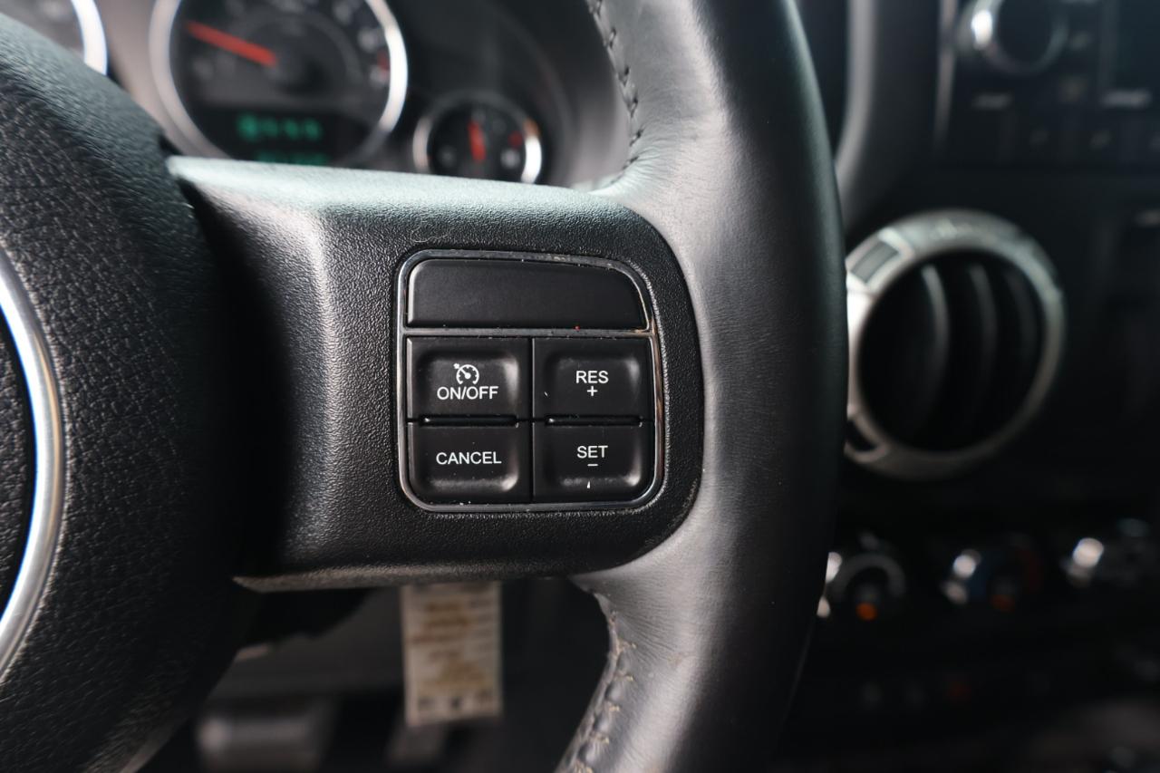 Jeep Wrangler Sahara 4WD 2017