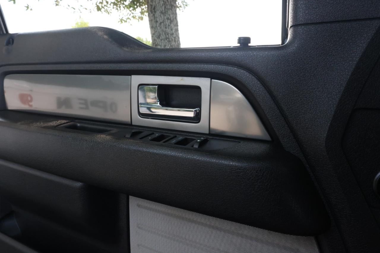 Ford F-150 SVT Raptor SuperCrew 5.5-ft. Bed 4WD 2014