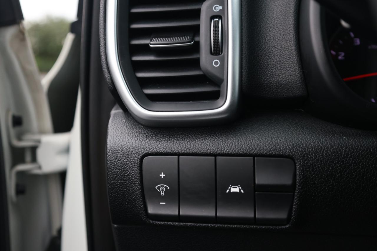 Kia Sportage LX FWD 2020
