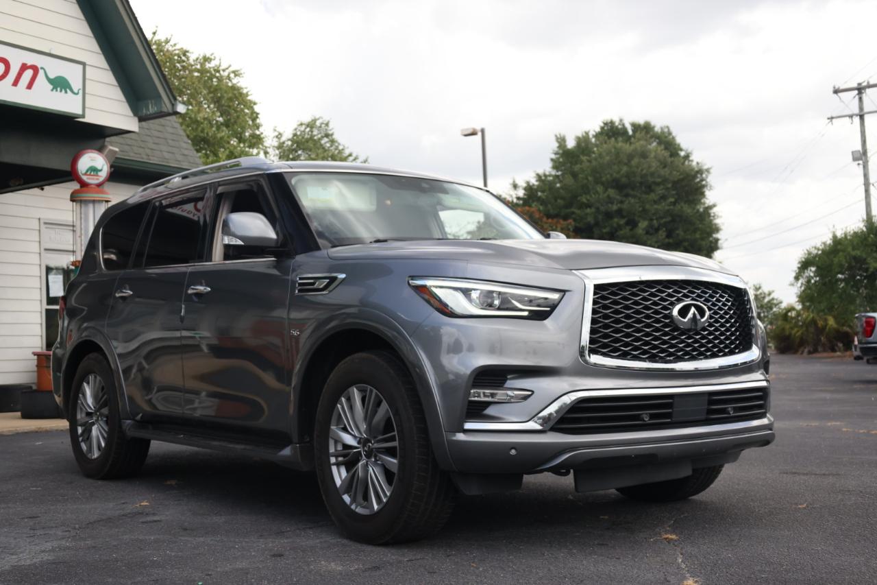 Infiniti QX80 LUXE 2019