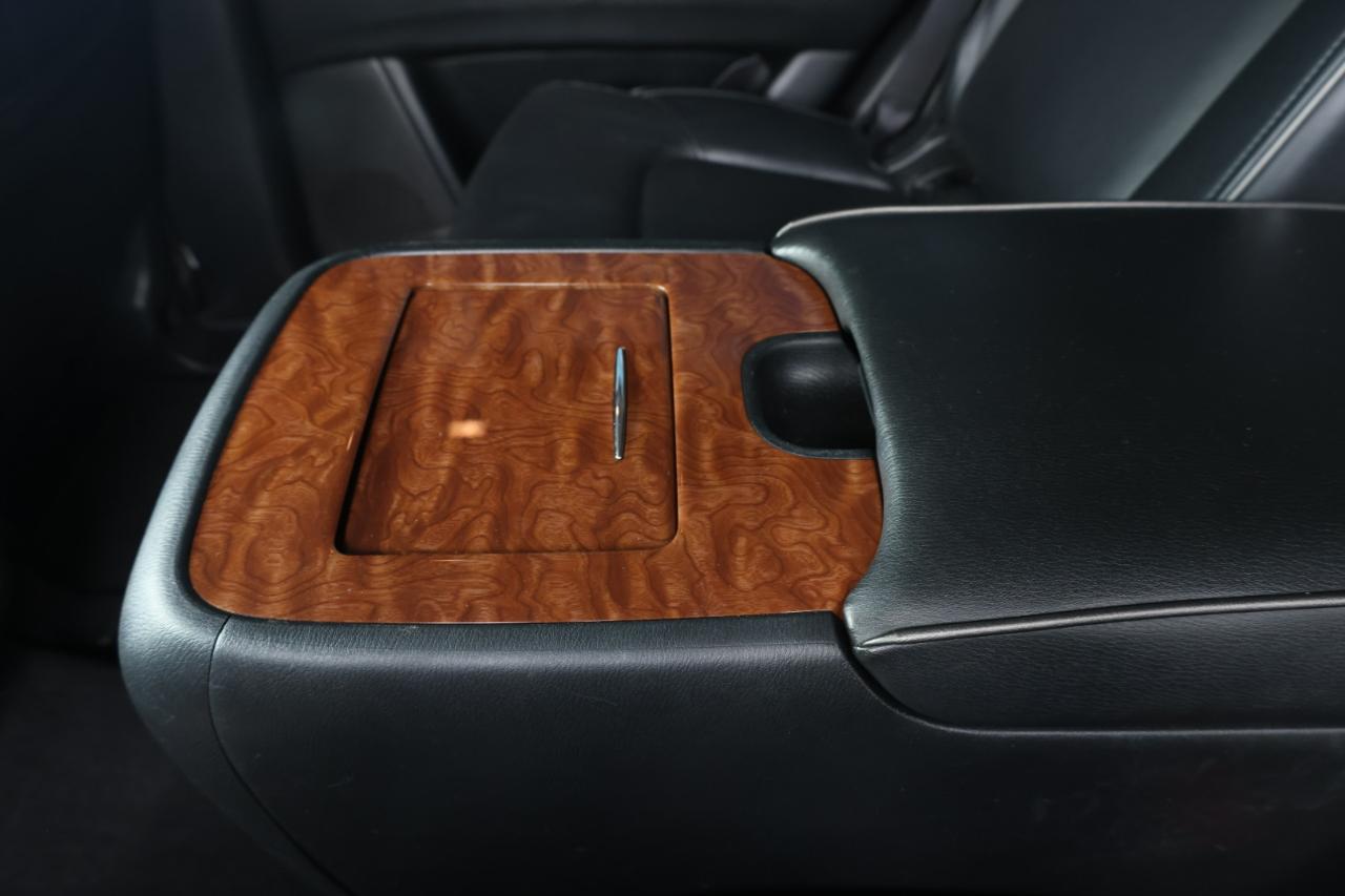 Infiniti QX80 LUXE 2019