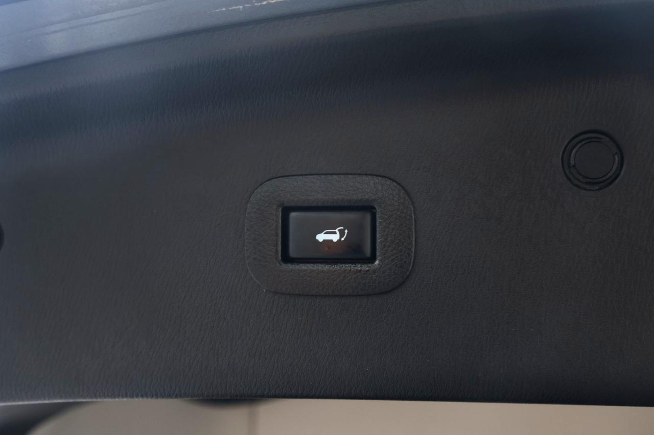 Infiniti QX80 LUXE 2019