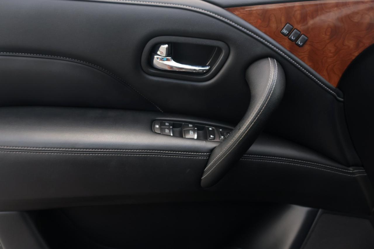 Infiniti QX80 LUXE 2019