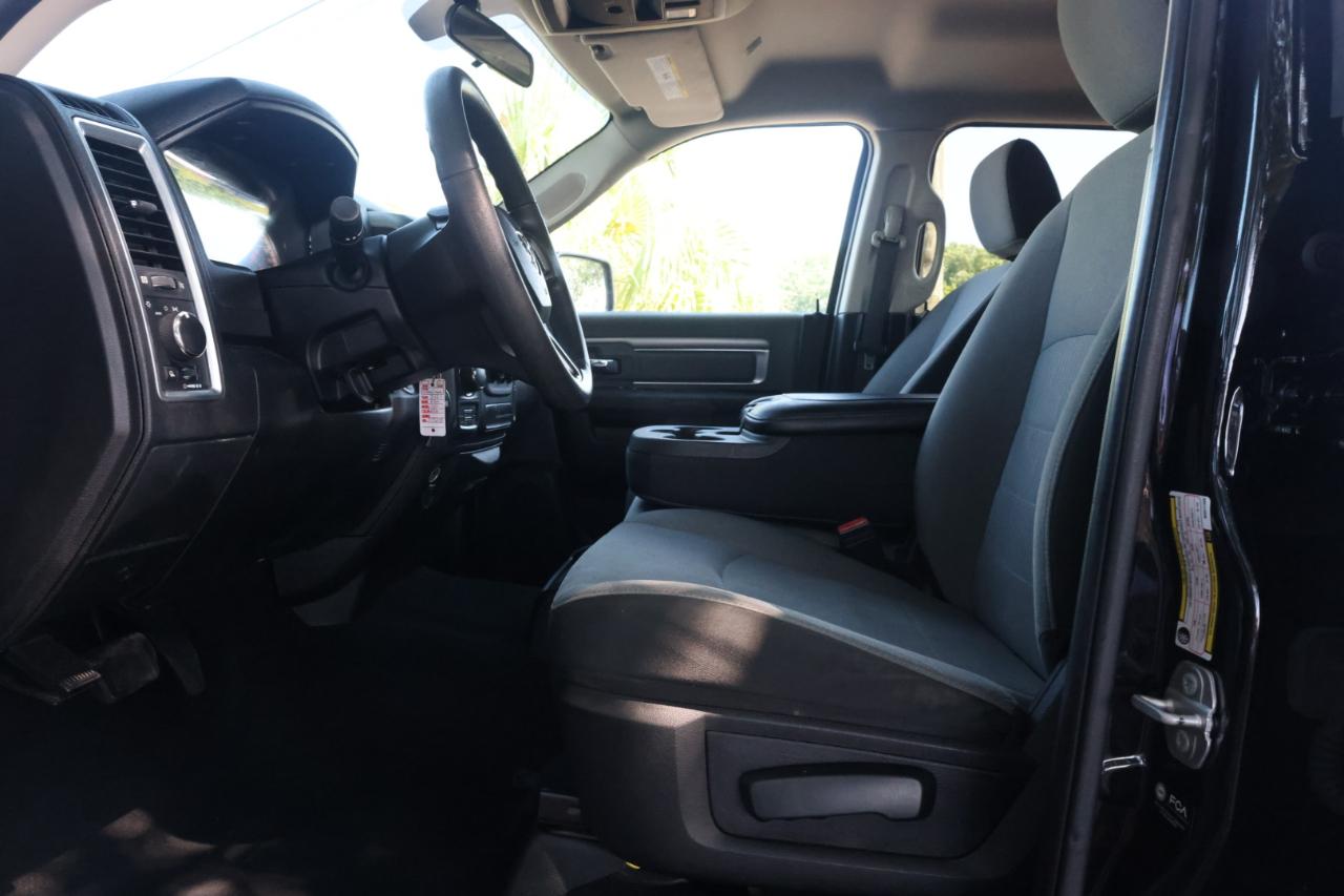 RAM 1500 Classic Tradesman Crew Cab LWB 4WD 2021