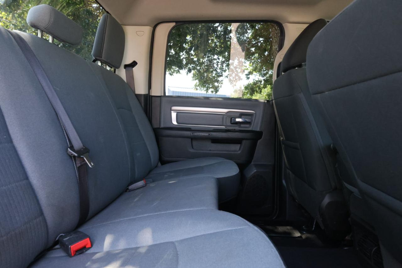 RAM 1500 Classic Tradesman Crew Cab LWB 4WD 2021