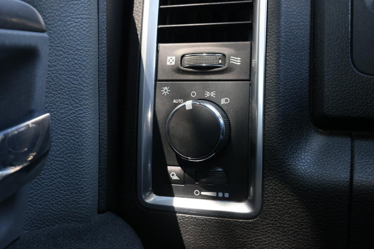 RAM 1500 Classic Tradesman Crew Cab LWB 4WD 2021