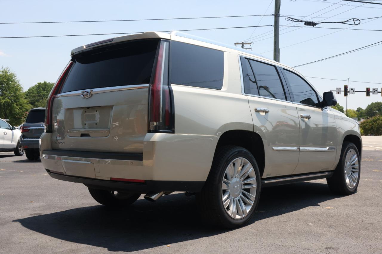 Cadillac Escalade Platinum 4WD 2016