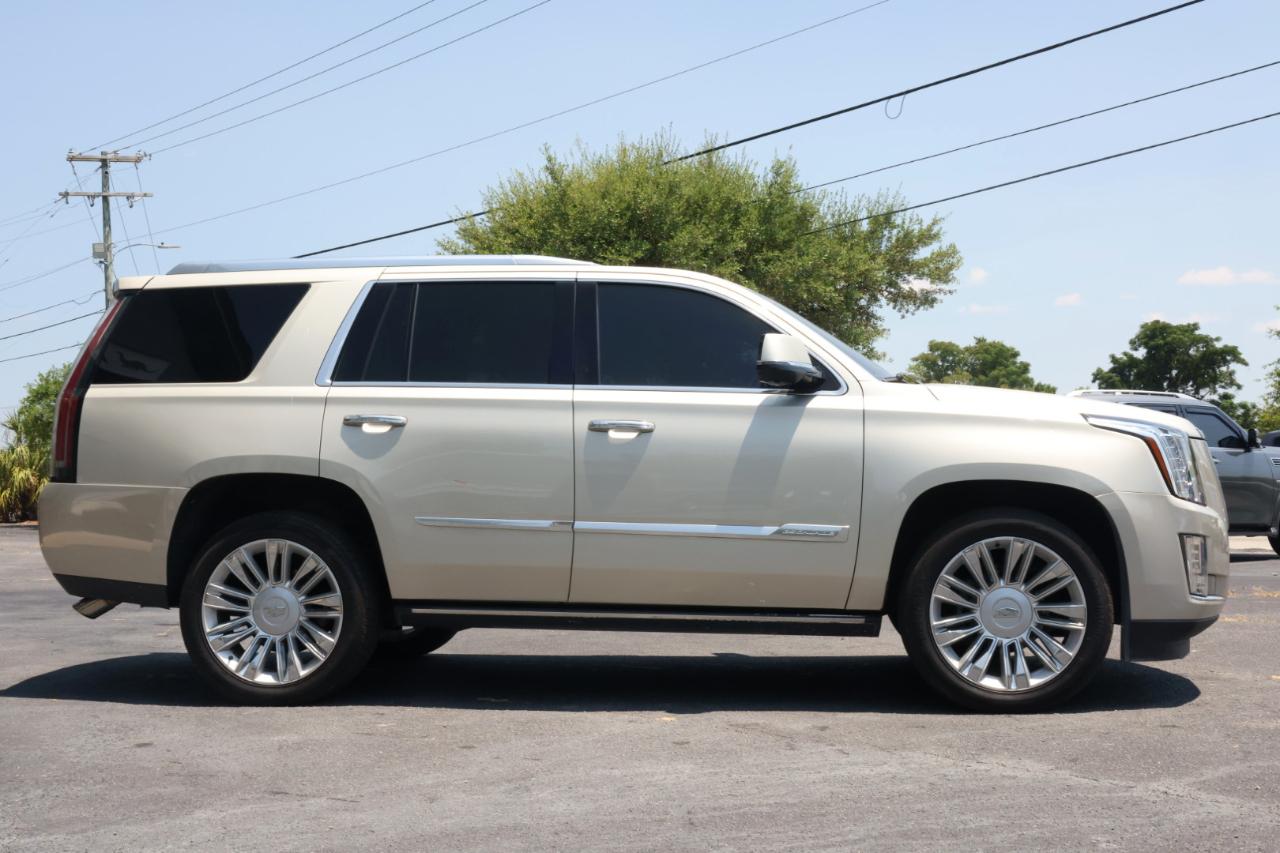 Cadillac Escalade Platinum 4WD 2016