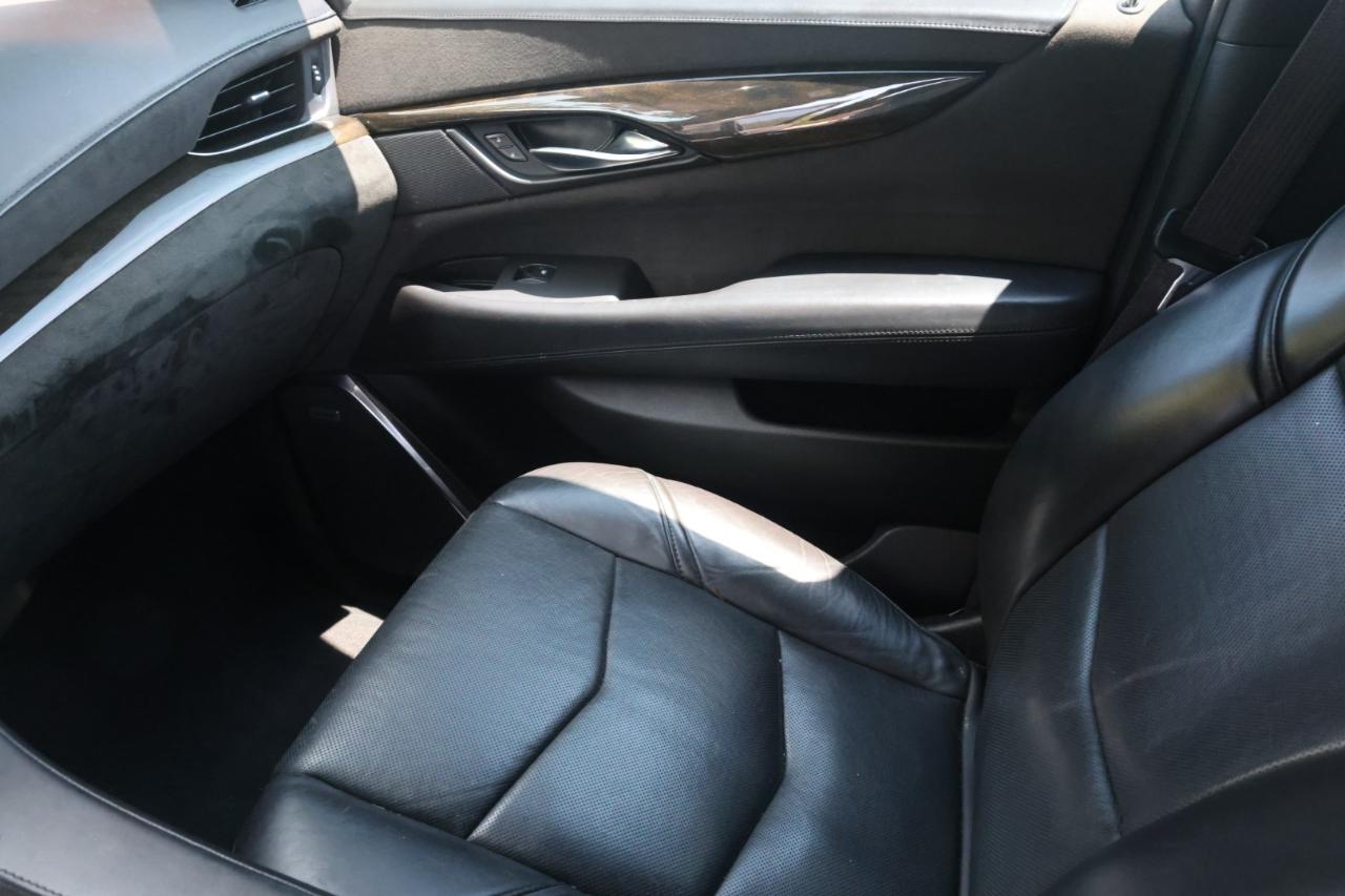 Cadillac Escalade Platinum 4WD 2016
