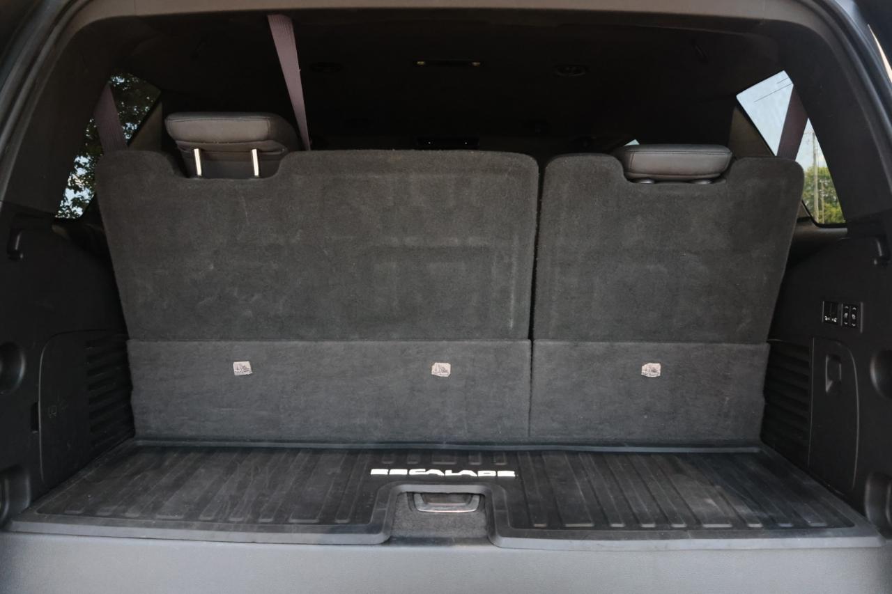 Cadillac Escalade Platinum 4WD 2016