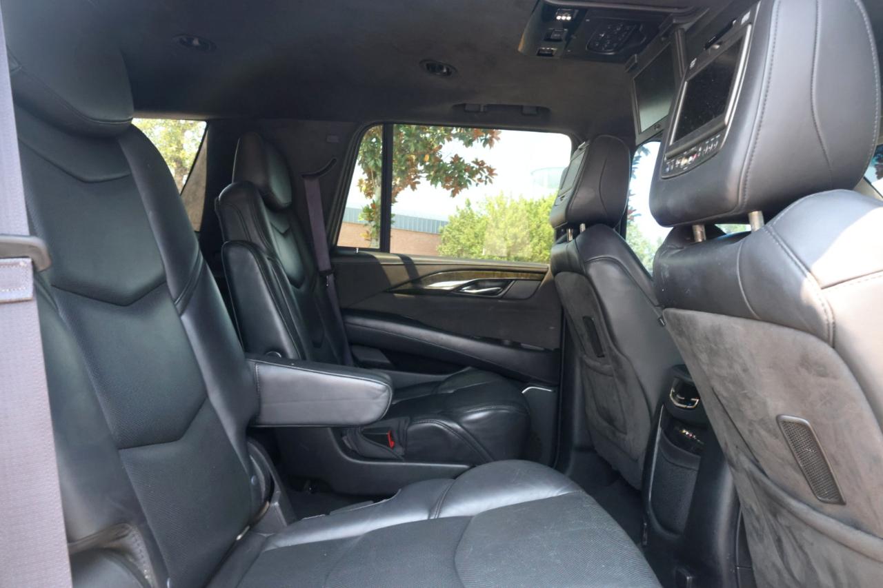 Cadillac Escalade Platinum 4WD 2016