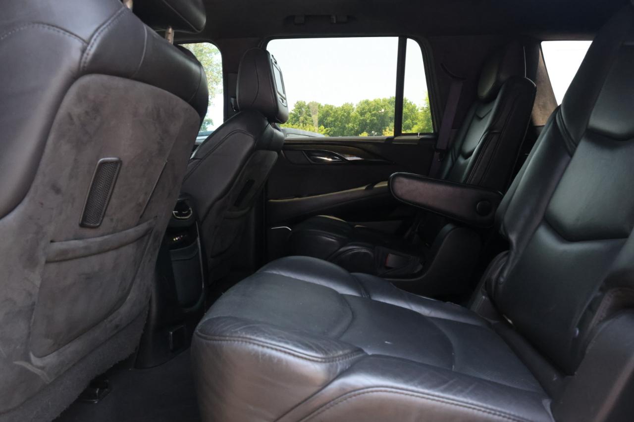 Cadillac Escalade Platinum 4WD 2016