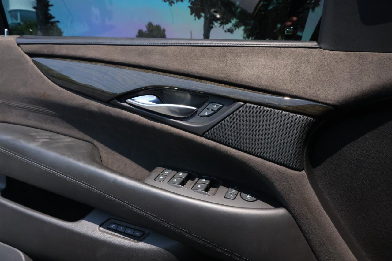 Cadillac Escalade Platinum 4WD 2016