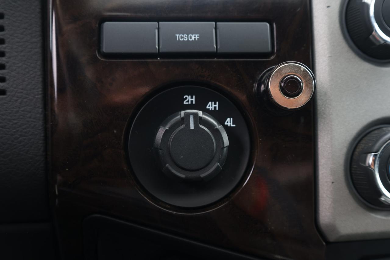 Ford F-350 SD Lariat Crew Cab Long Bed DRW 4WD 2014