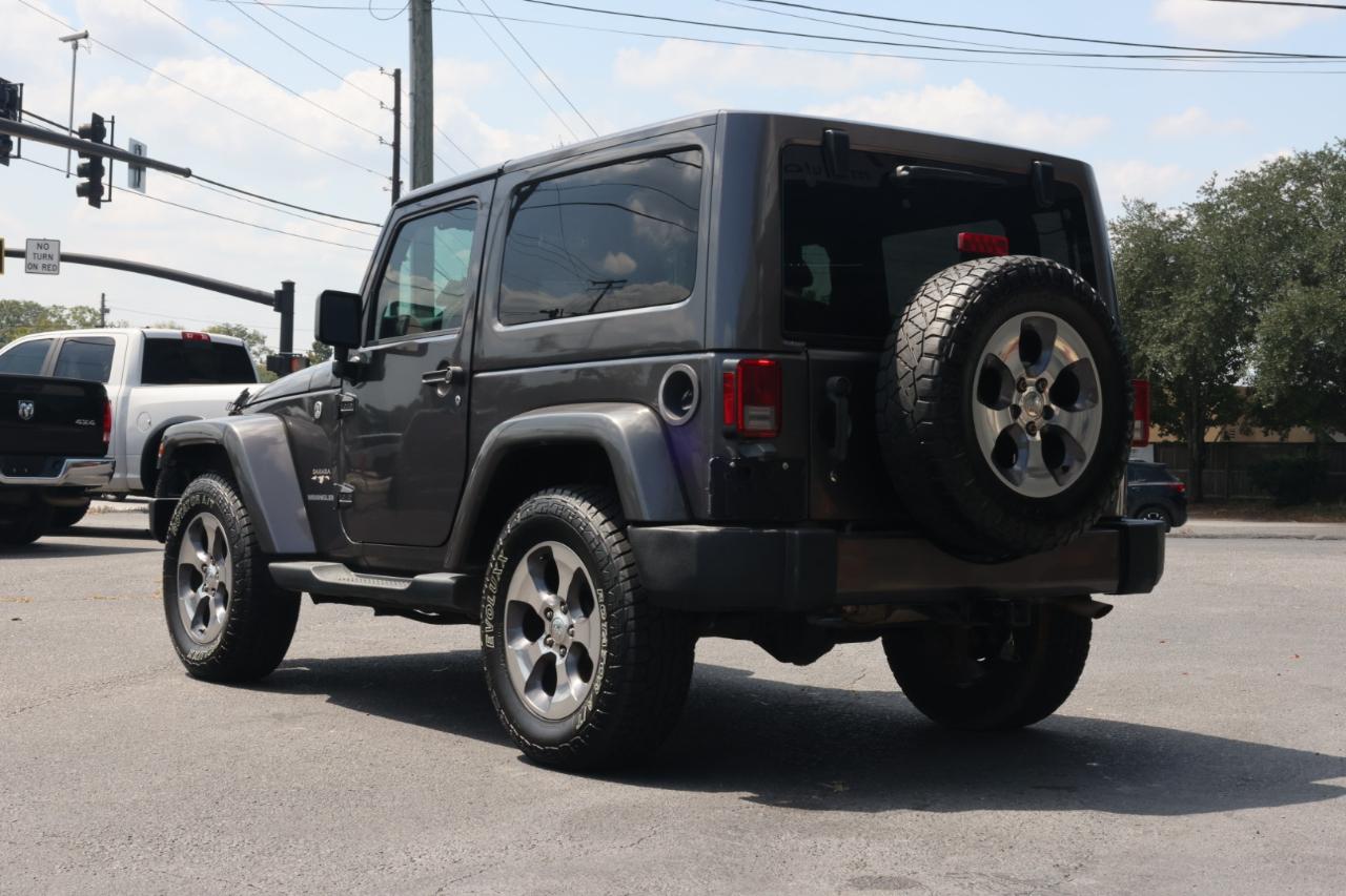 Jeep Wrangler Sahara 4WD 2016