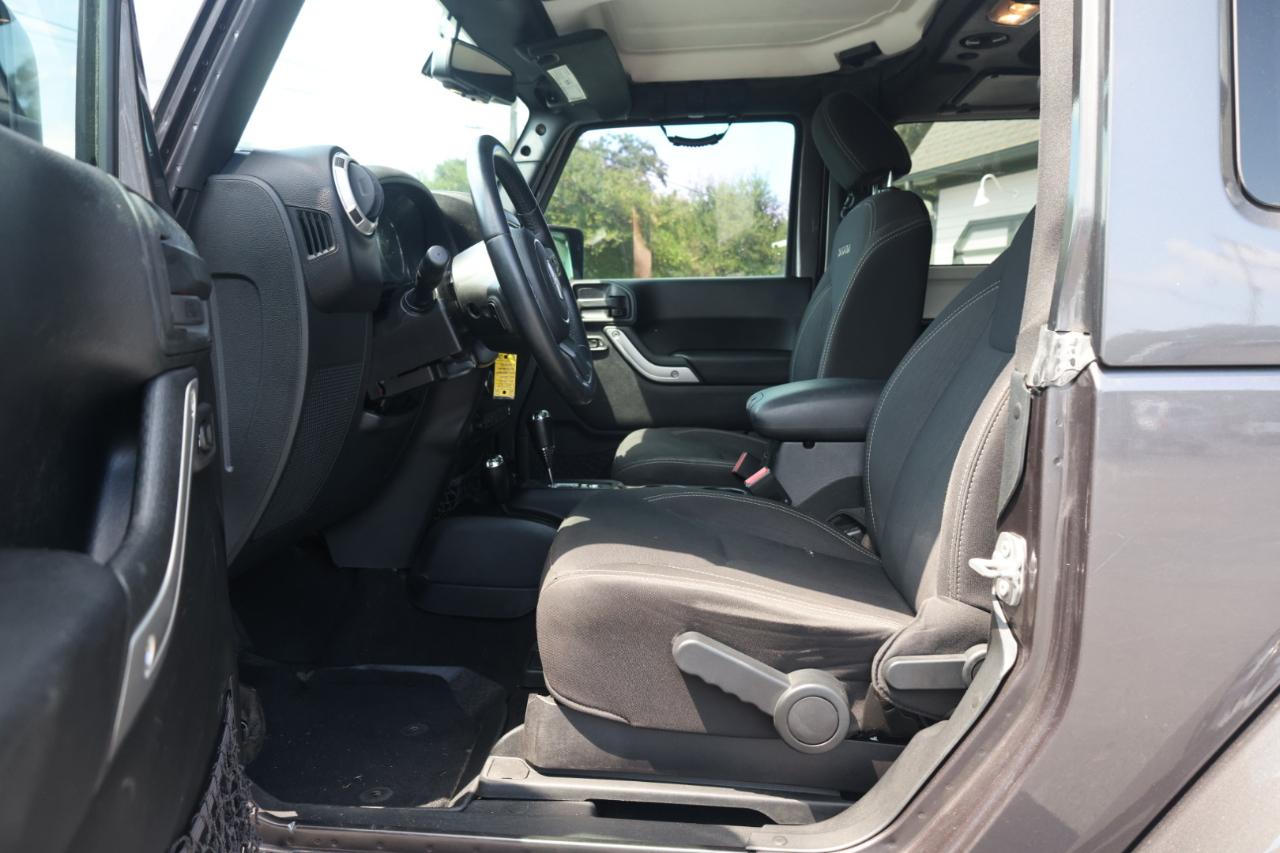 Jeep Wrangler Sahara 4WD 2016