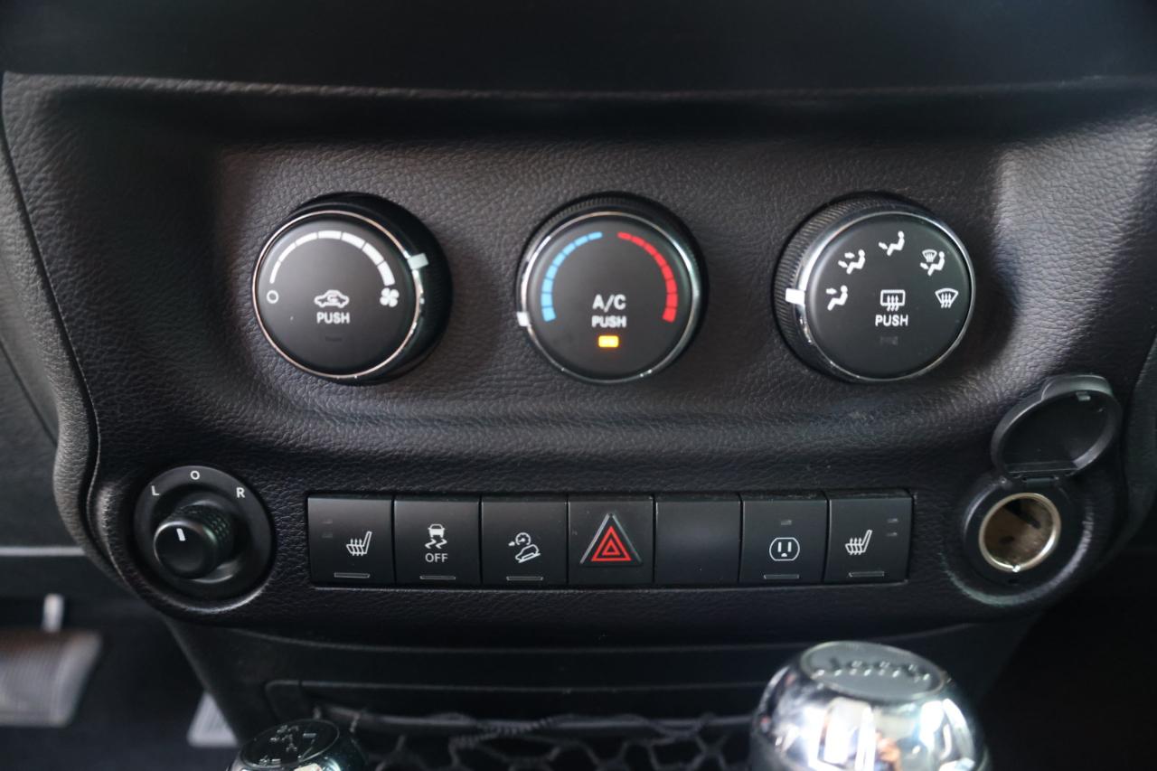 Jeep Wrangler Sahara 4WD 2016