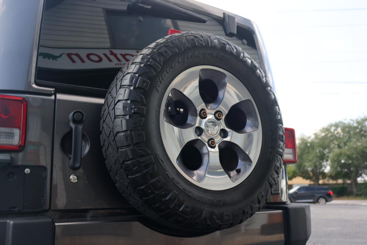 Jeep Wrangler Sahara 4WD 2016
