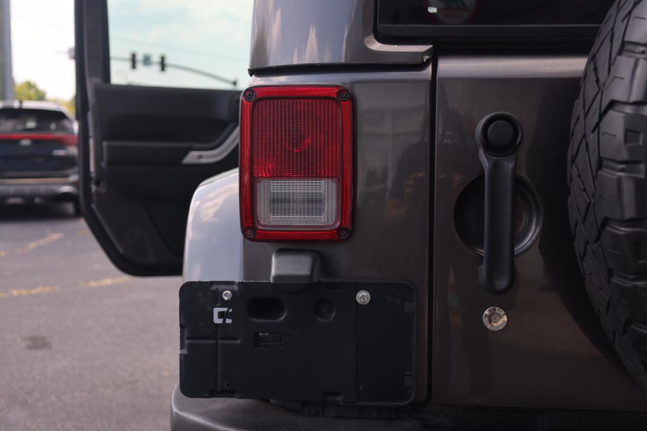 Jeep Wrangler Sahara 4WD 2016