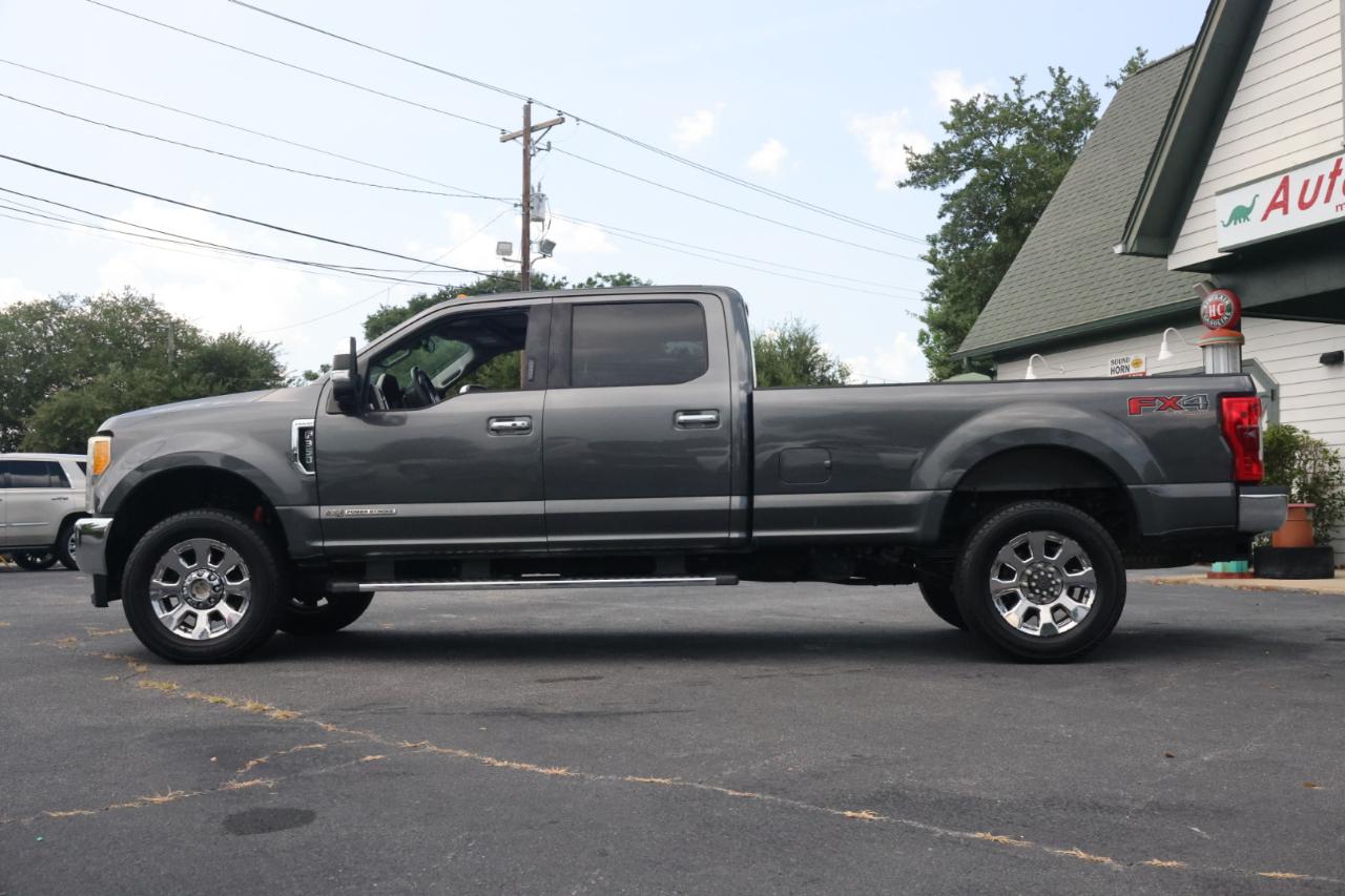 Ford F-350 SD Lariat Crew Cab 4WD 2017