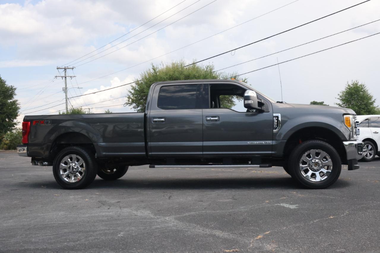 Ford F-350 SD Lariat Crew Cab 4WD 2017