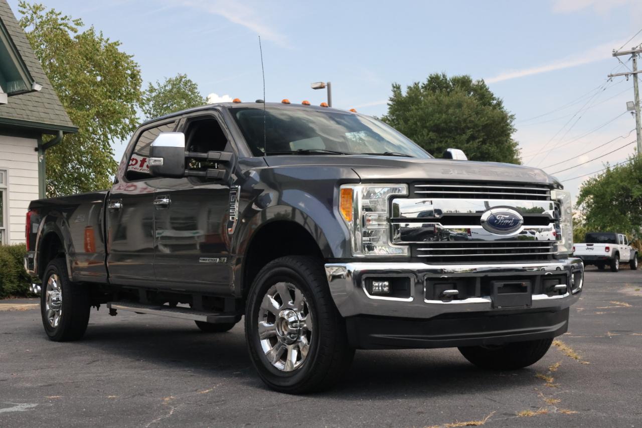 Ford F-350 SD Lariat Crew Cab 4WD 2017