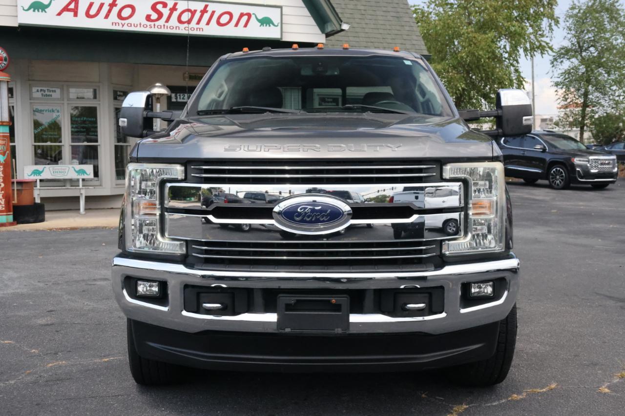 Ford F-350 SD Lariat Crew Cab 4WD 2017