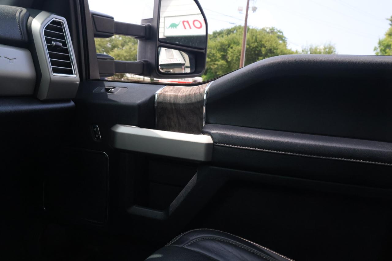 Ford F-350 SD Lariat Crew Cab 4WD 2017