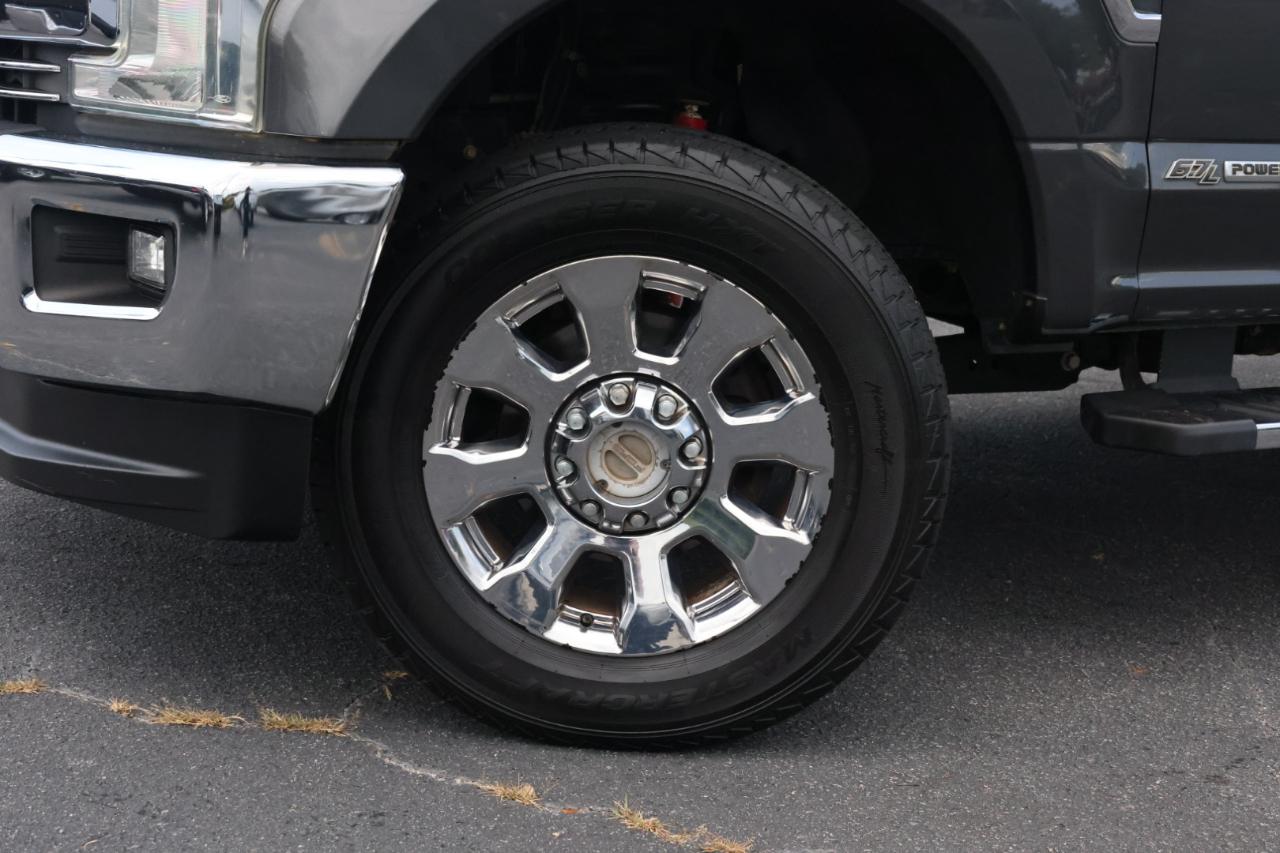 Ford F-350 SD Lariat Crew Cab 4WD 2017