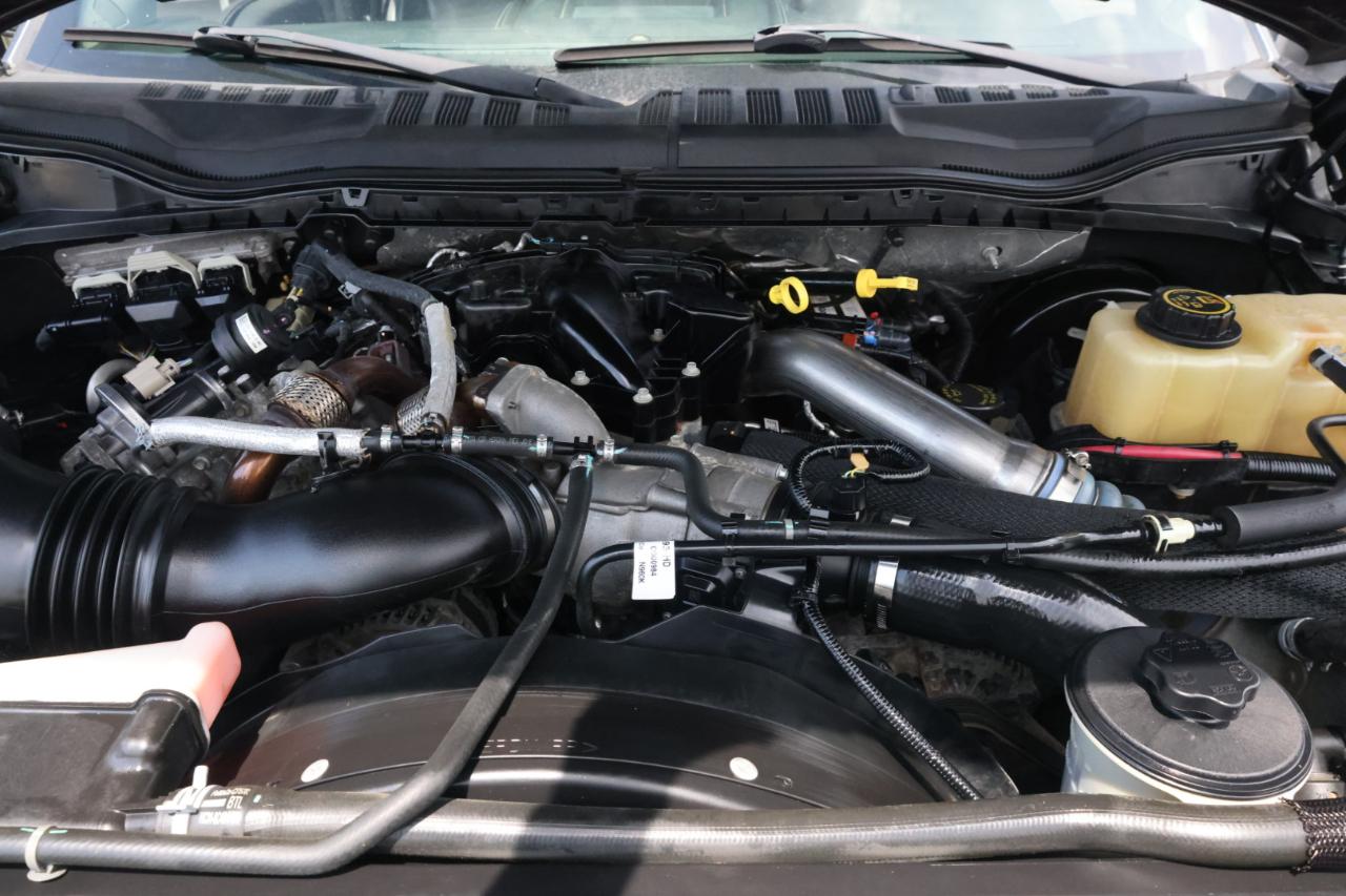 Ford F-350 SD Lariat Crew Cab 4WD 2017