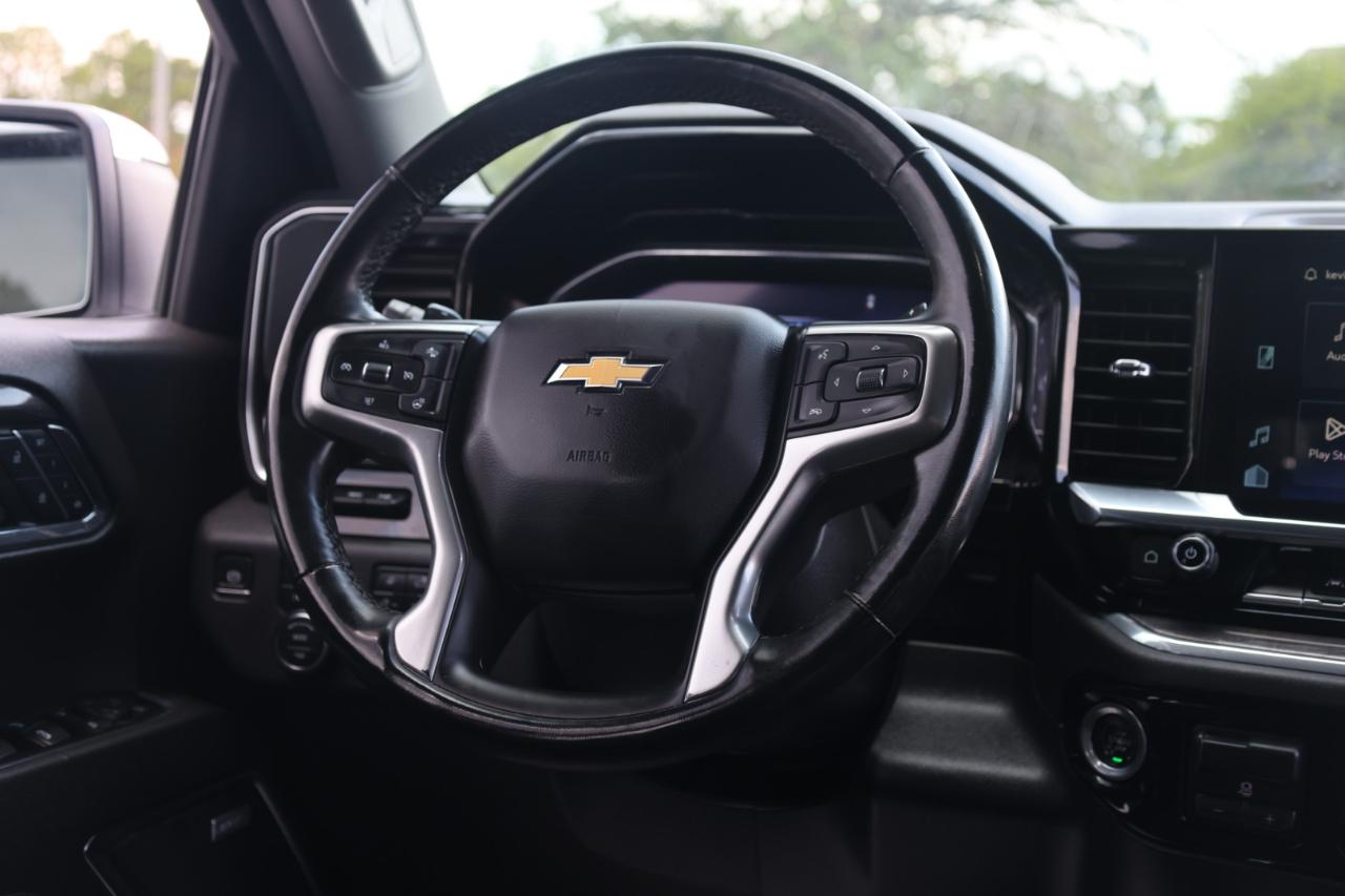 Chevrolet Silverado 1500 LTZ Crew Cab 4WD 2024