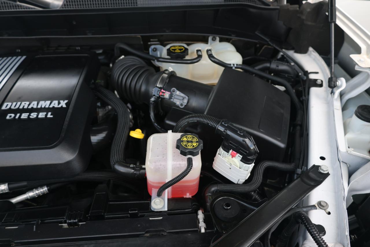 Chevrolet Silverado 1500 LTZ Crew Cab 4WD 2024