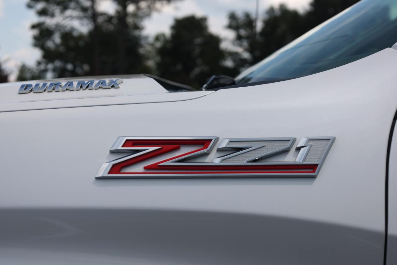 Chevrolet Silverado 1500 LTZ Crew Cab 4WD 2024