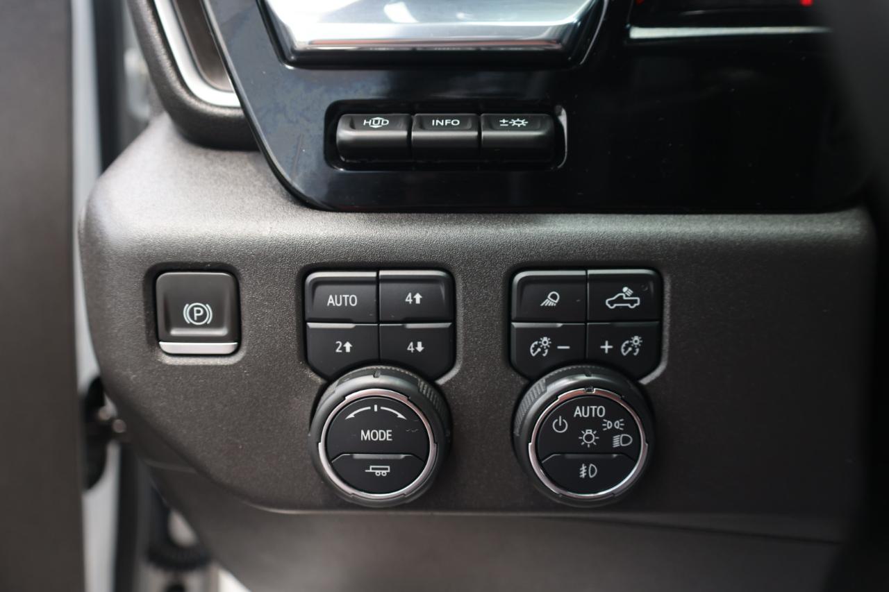 Chevrolet Silverado 1500 LTZ Crew Cab 4WD 2024