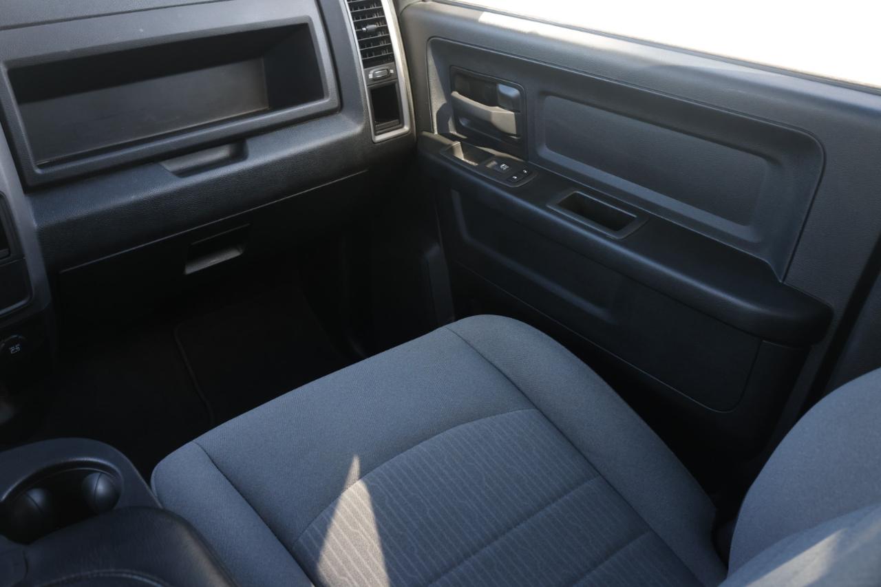 RAM 1500 Classic Tradesman Crew Cab SWB 4WD 2022