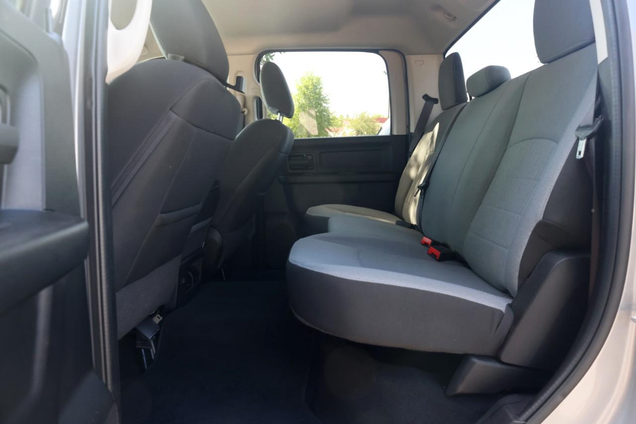 RAM 1500 Classic Tradesman Crew Cab SWB 4WD 2022