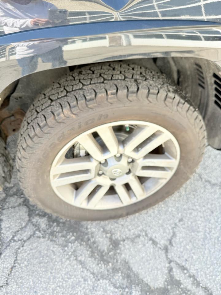 Toyota 4Runner 4WD 4dr V6 Limited (Natl) 2012