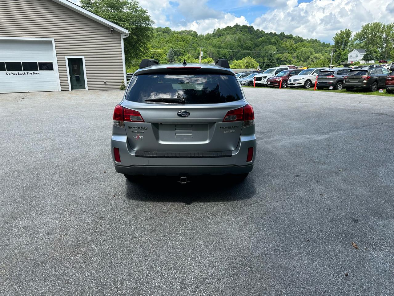 Subaru Outback 4dr Wgn H4 Auto 2.5i Limited 2012