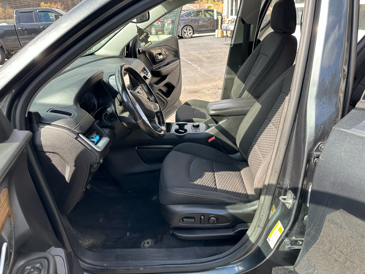 GMC Terrain AWD 4dr SLE 2018 GMC Terrain AWD 4dr SLE 2018