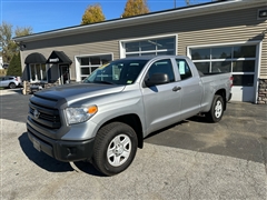 2015 Toyota Tundra 4WD Truck 