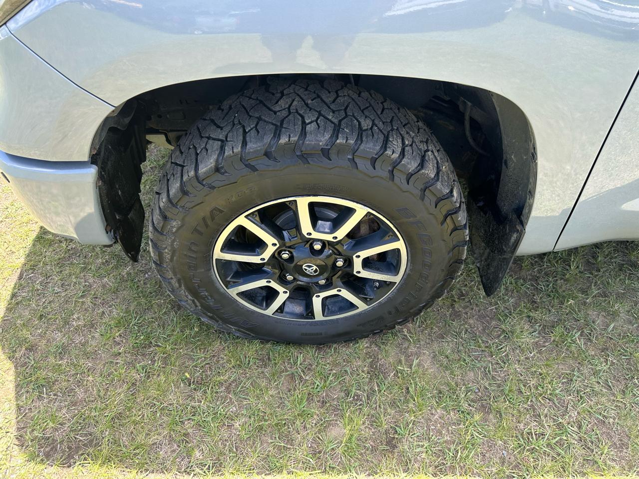 Toyota Tundra 4WD TRD Pro CrewMax 5.5' Bed 5.7L (Natl) 2020