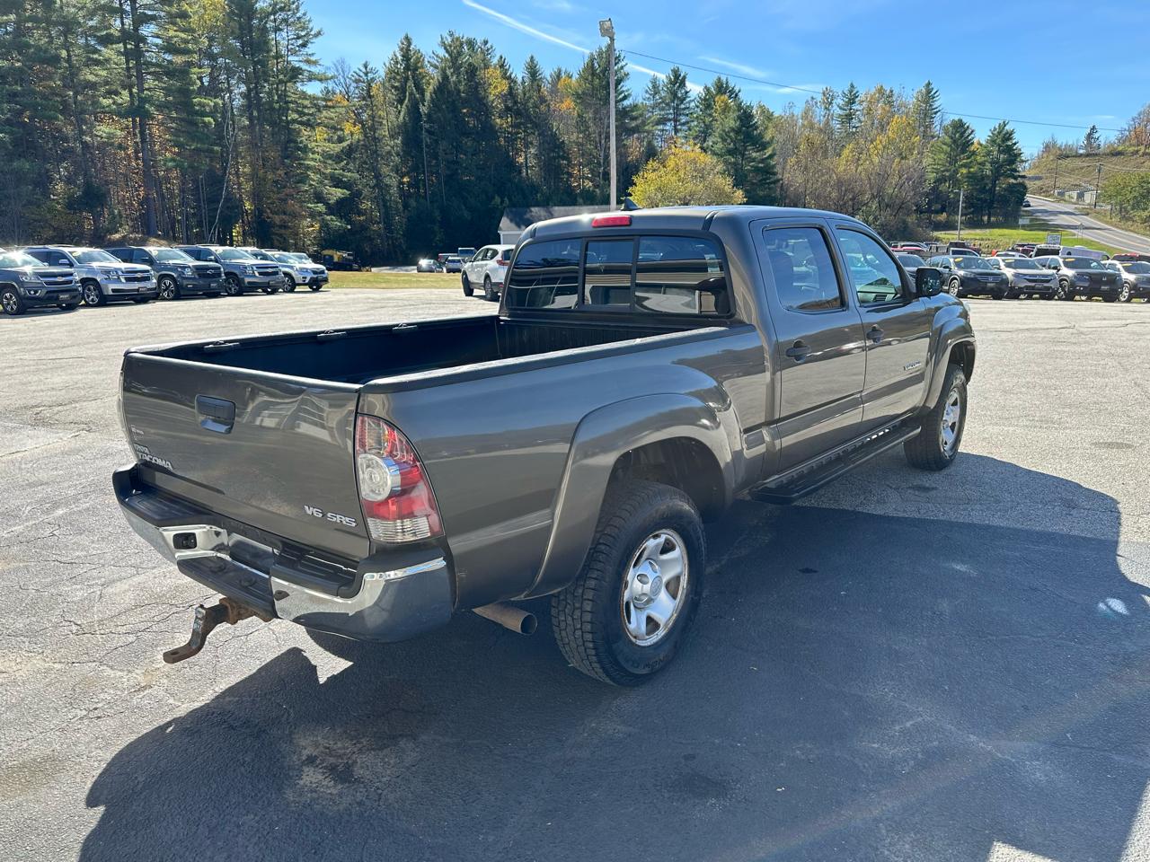 Toyota Tacoma 4WD Double Cab LB V6 AT (Natl) 2015