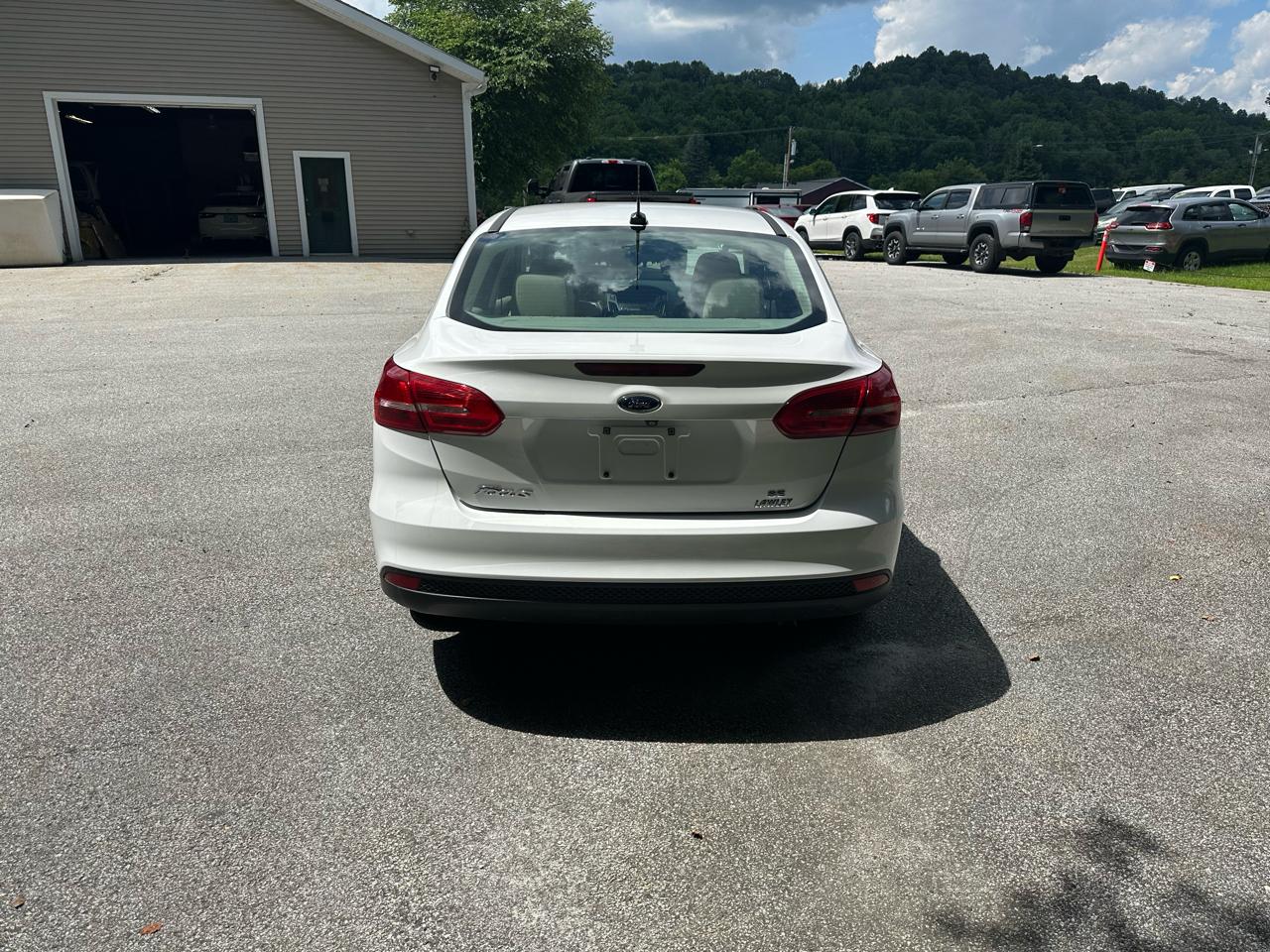 Ford Focus SE Sedan 2017