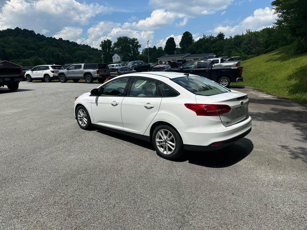 Ford Focus SE Sedan 2017