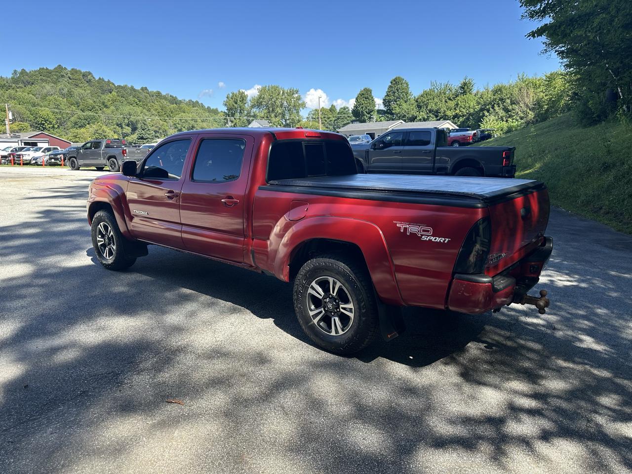 Toyota Tacoma 4WD Double LB V6 AT (Natl) 2010