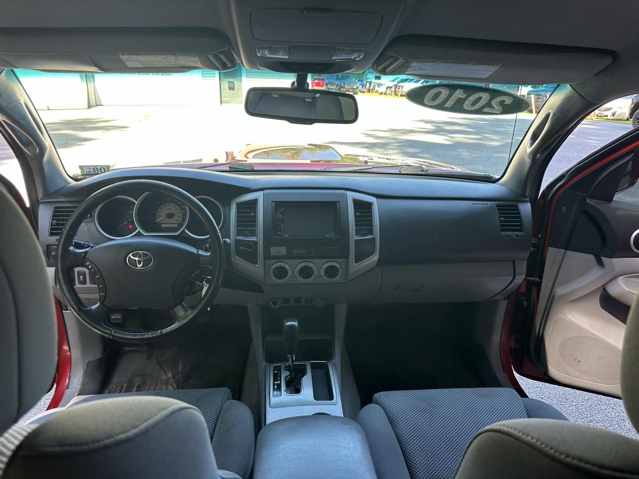 Toyota Tacoma 4WD Double LB V6 AT (Natl) 2010