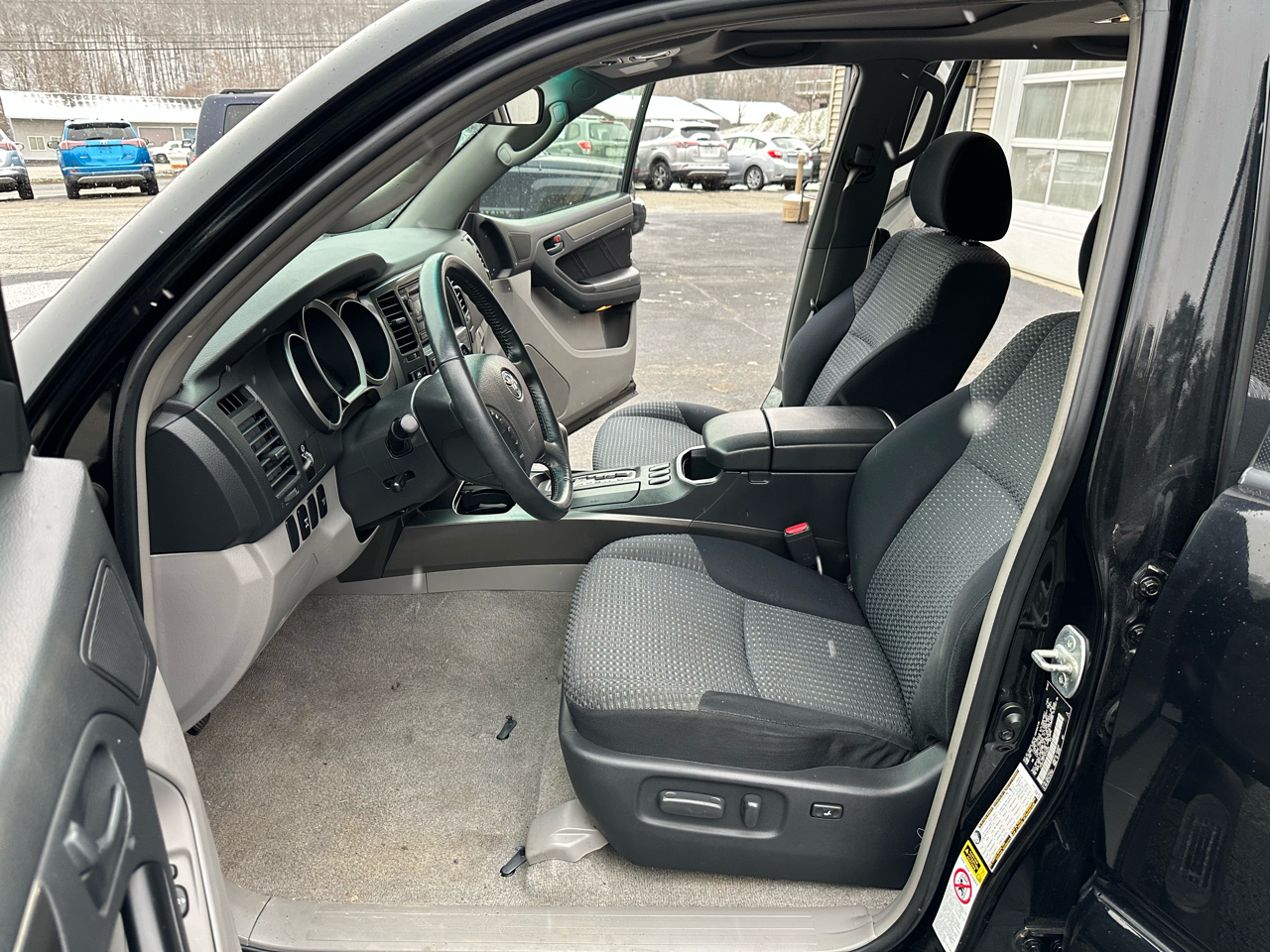 2007 Toyota 4Runner 4WD V6 SR5 photo 4