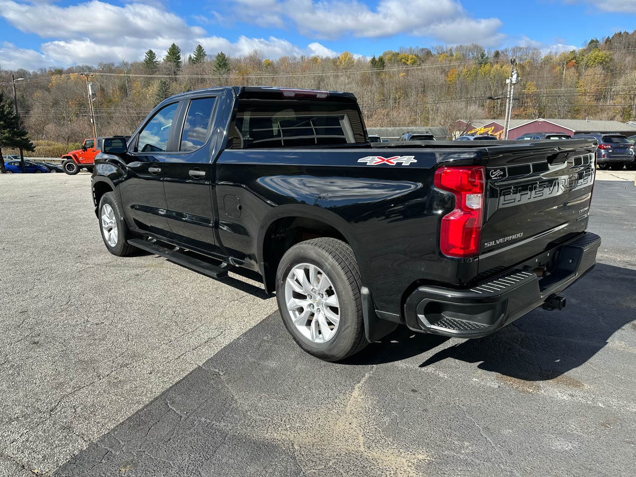 Chevrolet Silverado 1500 4WD Double Cab 147" Custom 2021 Chevrolet Silverado 1500 4WD Double Cab 147" Custom 2021