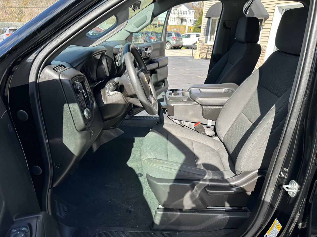 Chevrolet Silverado 1500 4WD Double Cab 147" Custom 2021 Chevrolet Silverado 1500 4WD Double Cab 147" Custom 2021