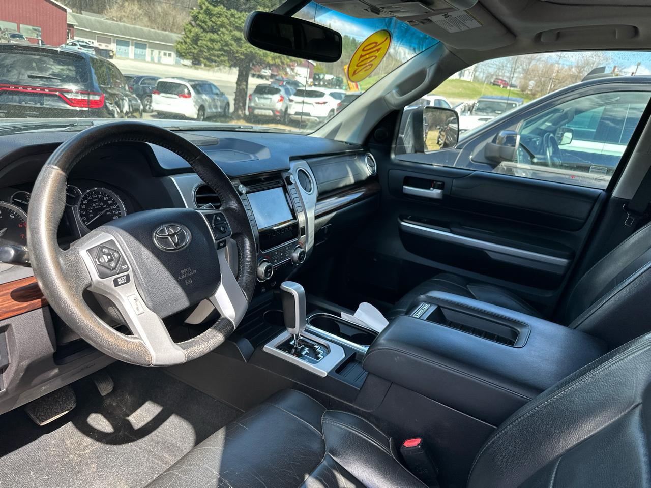 Toyota Tundra 4WD Truck CrewMax 5.7L V8 6-Spd AT LTD (Natl) 2016